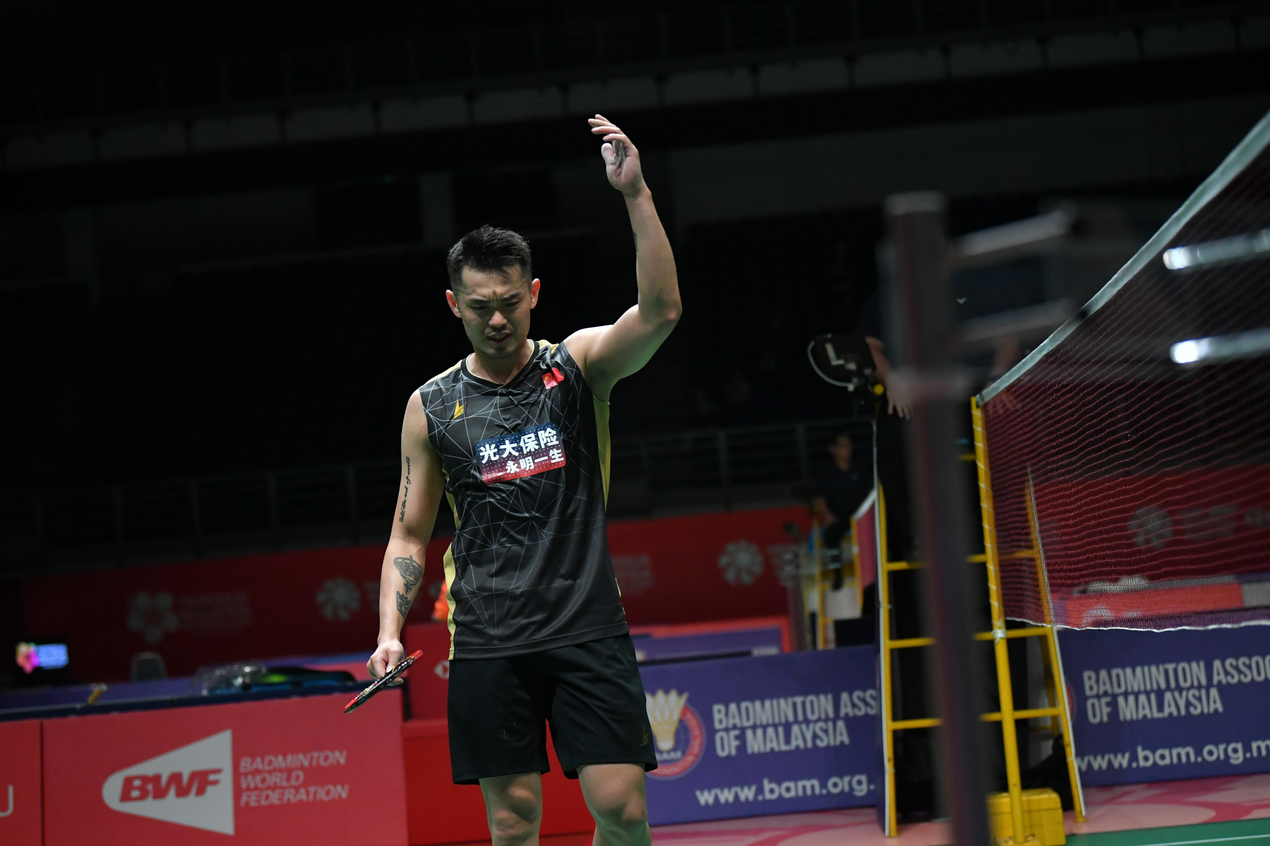 马来西亚羽毛球队逆转日本羽毛球队，林丹关键制胜