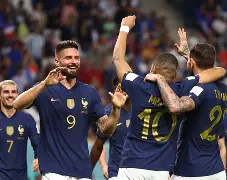 法国网球队碾压西班牙网球队，穆雷绝境逆转