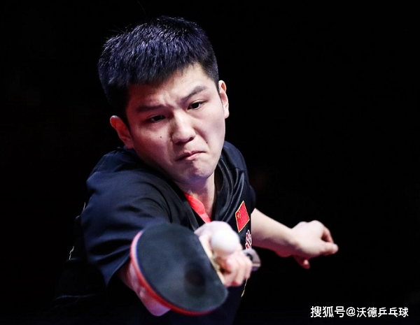 比利时乒乓球队轻取波兰乒乓球队，波尔制霸全场