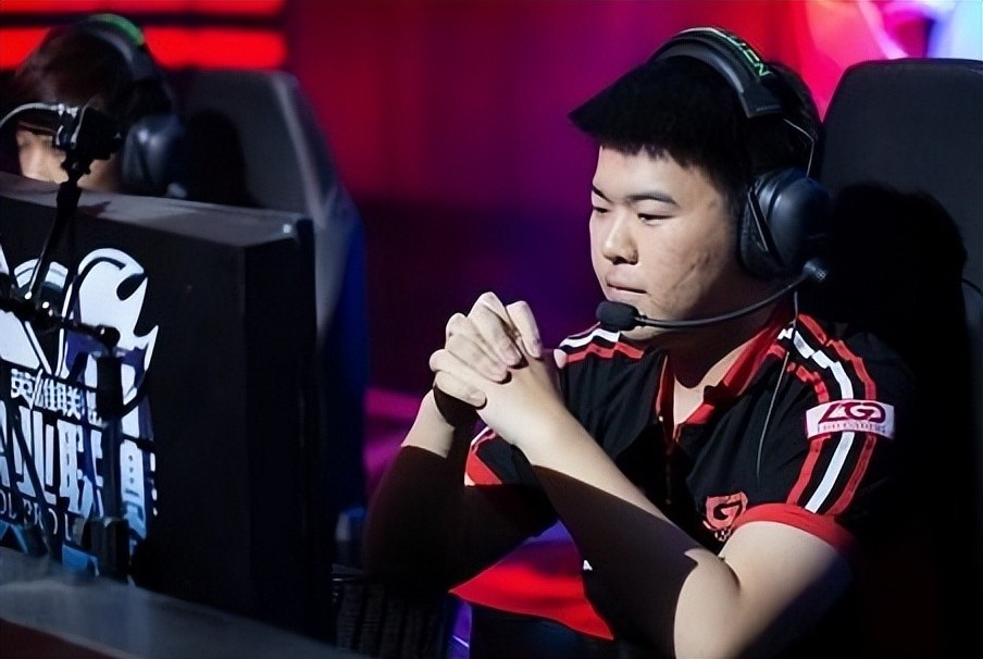 包含全球热议!绝地求生场外八卦引关注的词条 包含全球热议!绝地求生场外八卦引关注的词条