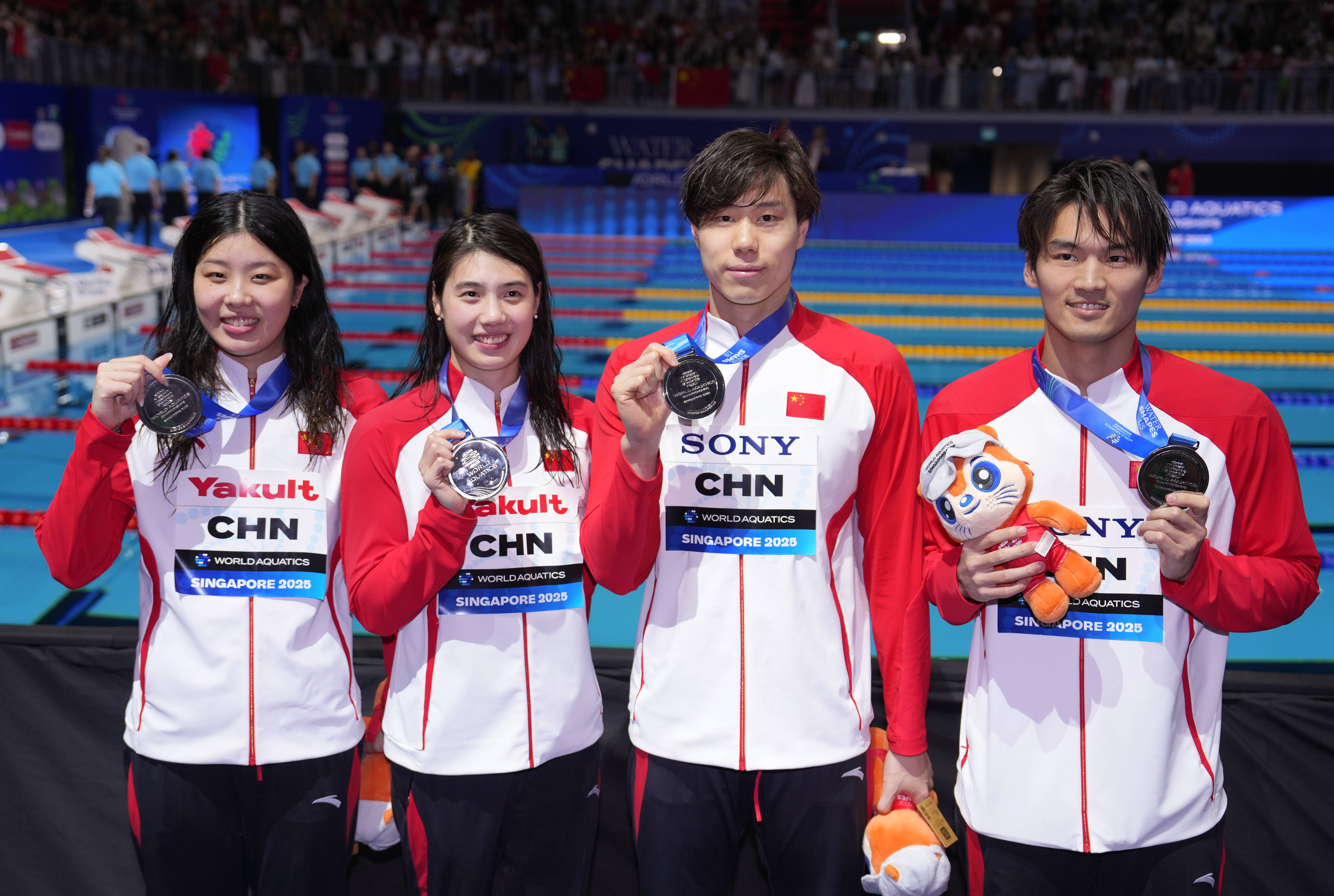 技术流与激情碰撞，游泳决赛再创新高