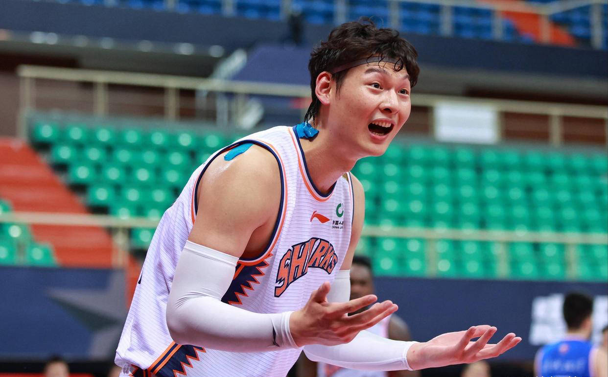 北京队鏖战雄鹿，王哲林刷新纪录