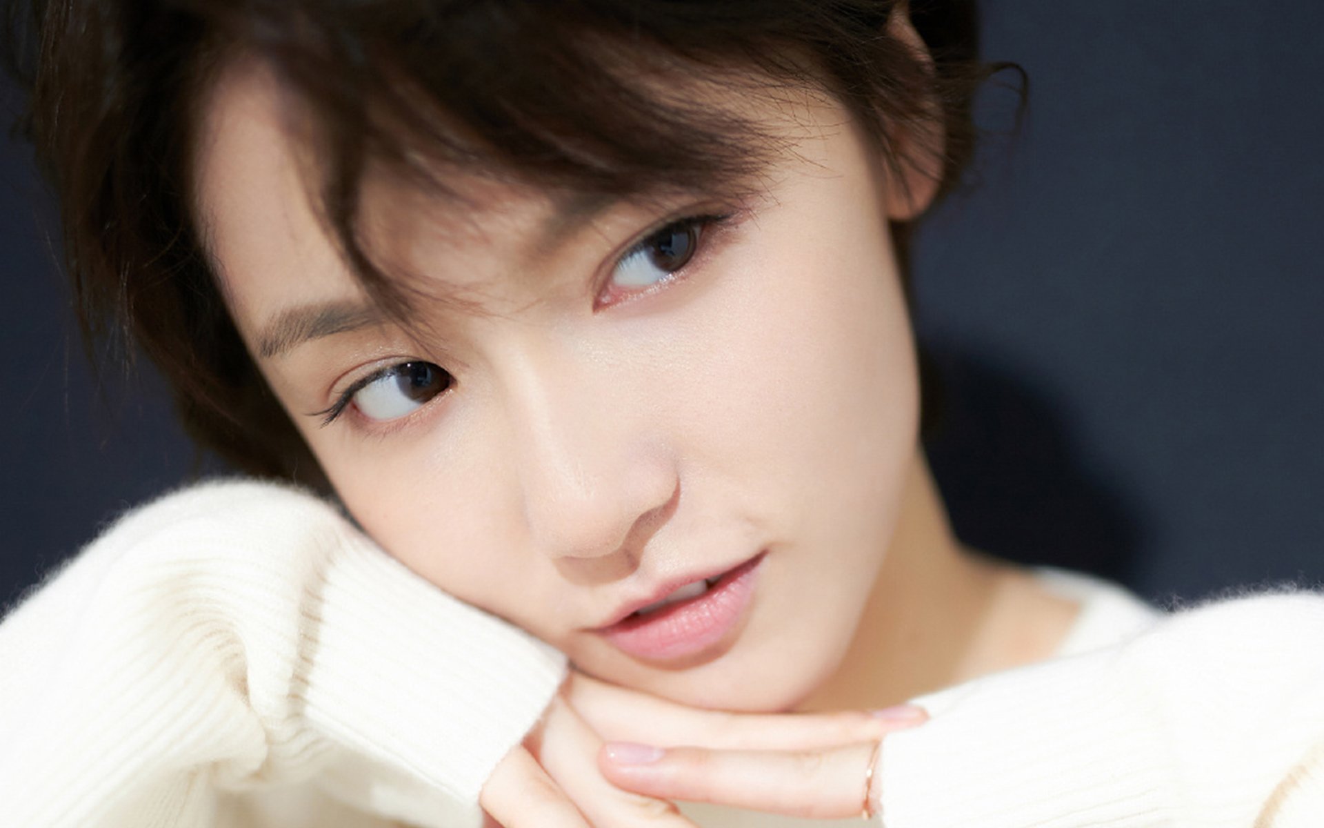 横扫强敌，一击定乾坤，石宇奇领军泰国队缔造羽坛惊奇夜