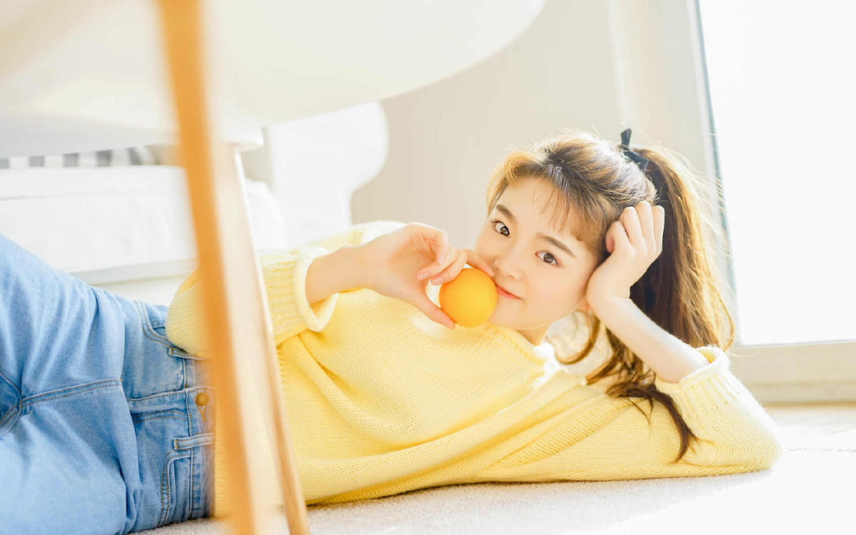 双重故事,维斯塔潘的孤独领跑与梅赛德斯的完美缠斗